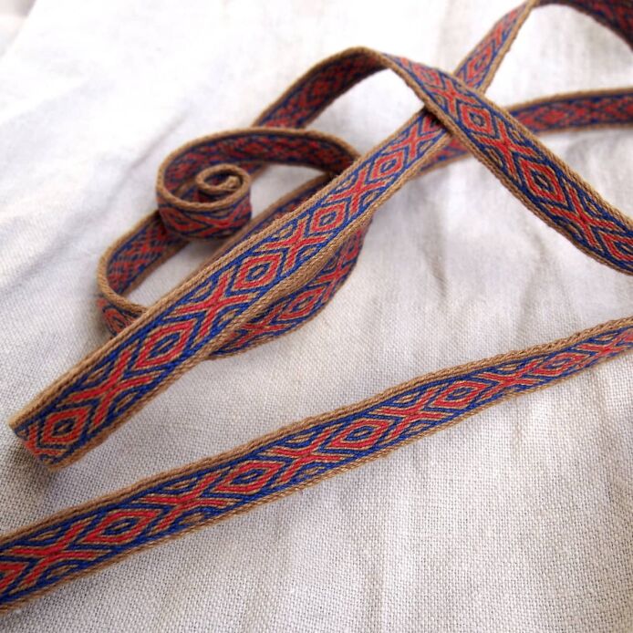 Linen tablet woven trim for historical re-enactment,, A10c_Lv9