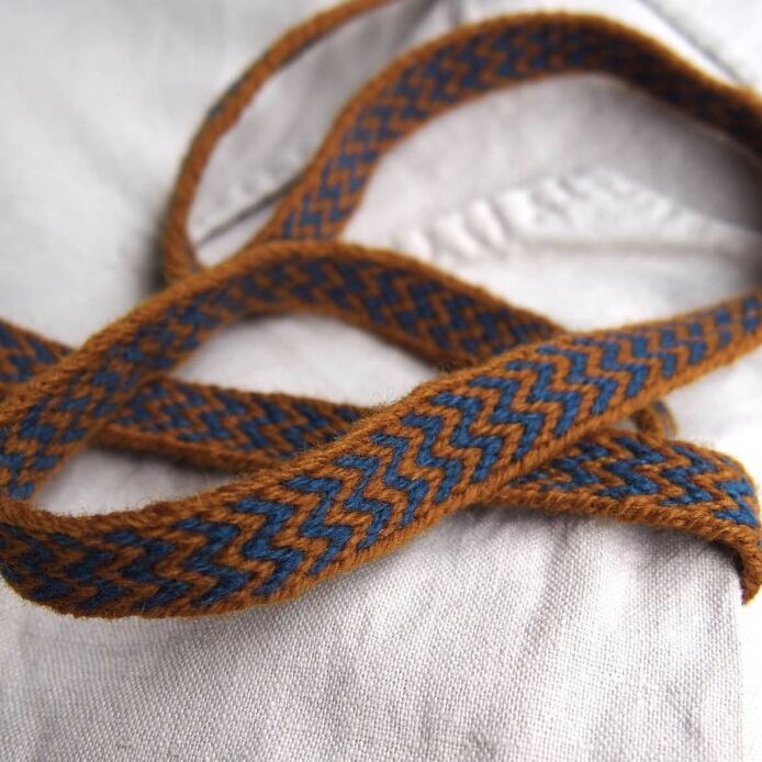 Tablet woven band for historical reenactment, Snartemo pattern, T10_Tv1