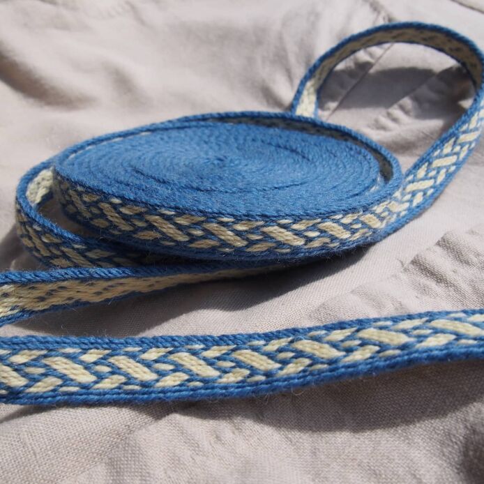 Tablet woven band for historical reenactment, C04_Fv1