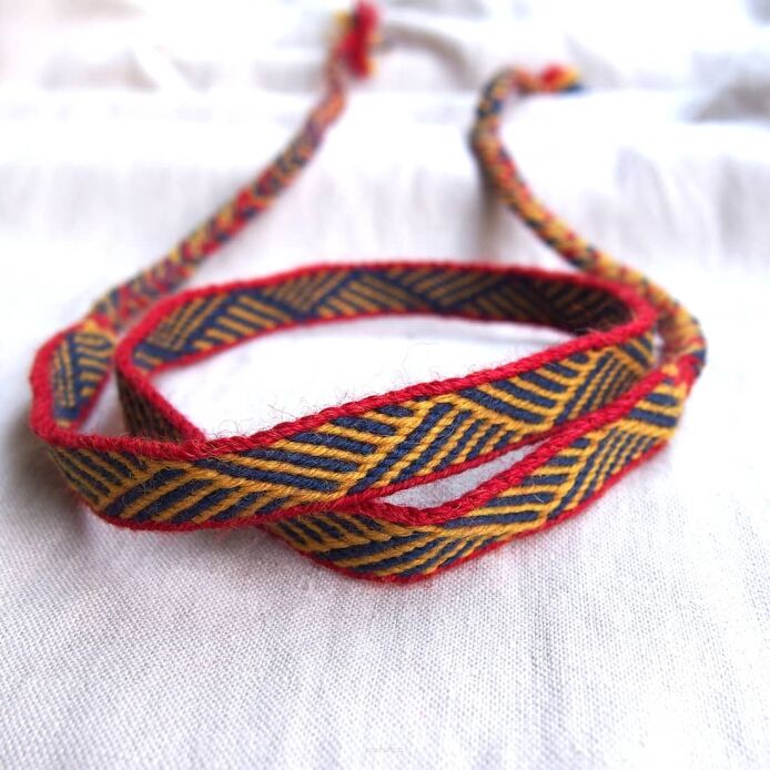 Tablet woven headband for historical reenactment, T20_Fv1