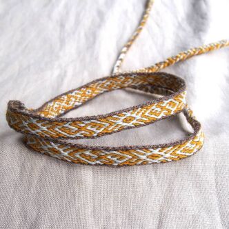 Tablet woven headband for historical re-enactment ,  T15_Fv3